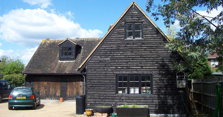 Hutchins Farm, Horley Row, Surrey, RH6 8DF (Reigate and Banstead)  (planning permission & building control)