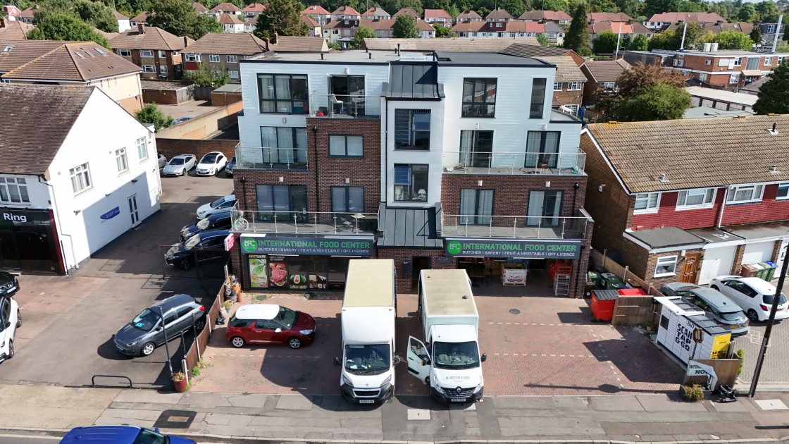 475 Blackfen Road, Sidcup, DA15 9NP (Bexley Council) (planning permission & building control) Sydenham Lewisham architect, ARB / RIBA